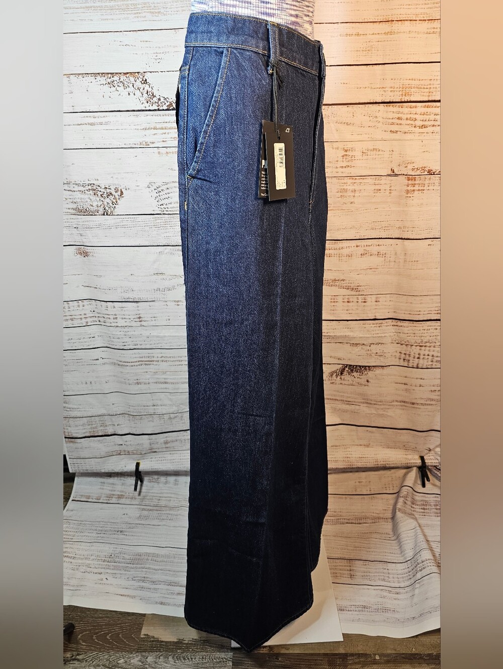 PAIGE Cameron Wide Trouser Jeans Splendor 32" Inseam NWT Size 28 - Picture 3 of 8
